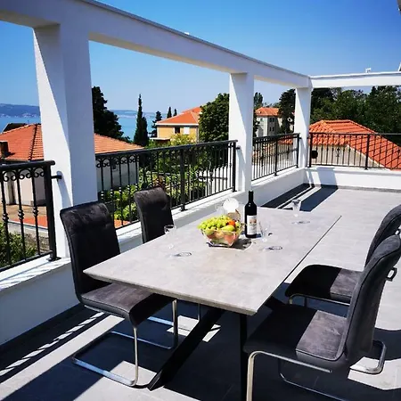 Apartment New 9 Minutes From Split Airport Kastela