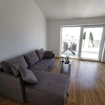 New 9 Minutes From Split Airport *